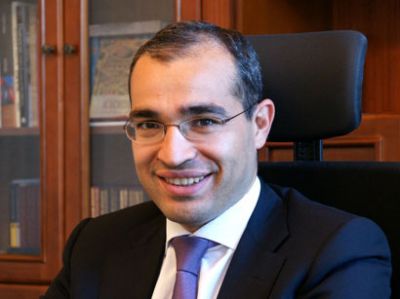 Laçınlı valideynlər rüşvətxor direktorun işdən cıxarılmasını istəyir