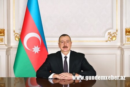 Azərbaycan Prezidenti Vladimir Zelenskini təbrik edib