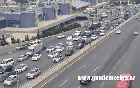Bəzi yollarda sıxlıq yarandı - SİYAHI