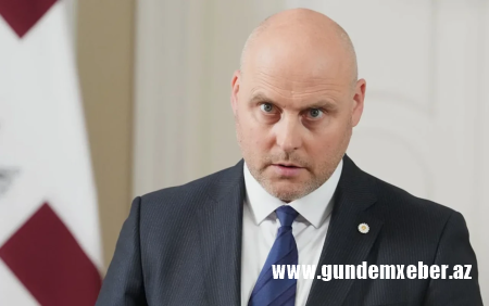 "Kruassan yeyib, qəhvə içmək istəyiriksə, Ukraynanı dəstəkləyək"